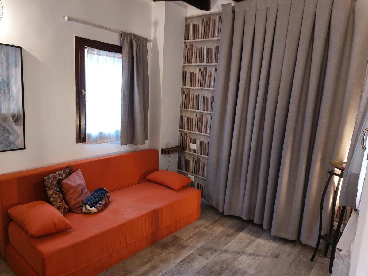 Isepo Apartment Venesia Bagian luar foto