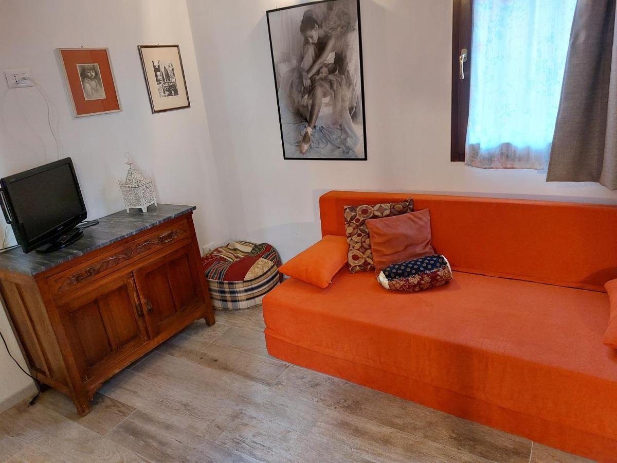 Isepo Apartment Venesia Bagian luar foto